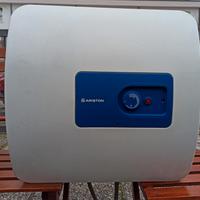 Scaldacqua da parete 30l Ariston 