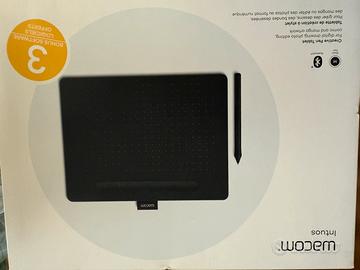 Wacom intuos M