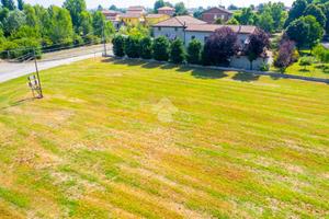 TER. RESIDENZIALE A REGGIO NELL'EMILIA