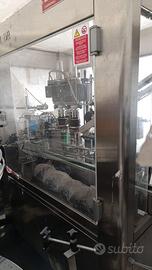 Etichettatrice e capsulatrice