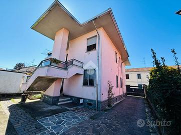 PORZIONE DI BIFAMILIARE A PREGNANA MILANESE