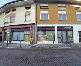 NEGOZIO A PASIAN DI PRATO