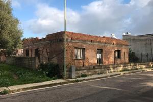 Ribasso, lotto edificabile di mq 1000