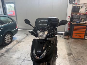 Honda SH 300