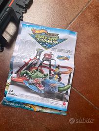 Hot wheels mega autolavaggio