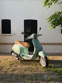 Vespa primavera 150