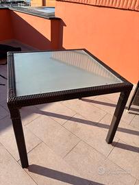 Tavolo da esterno