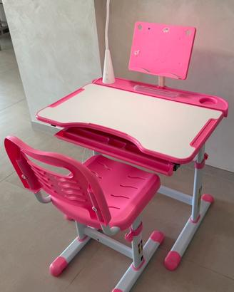 Set scrivania e sedia bambini