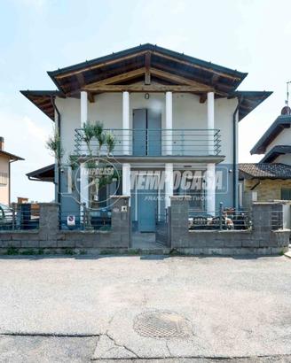 Villa Unifamiliare a San Bassano 4 locali