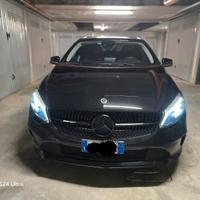 MERCEDES-BENZ CLASSE A 180 D