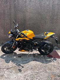 Triumph street triple rs