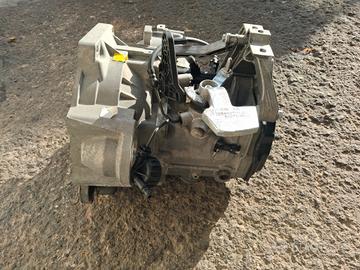 Cambio vw t-cross 1.6 tdi 5 marce