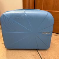 Beauty case rigido American Tourister con tracolla