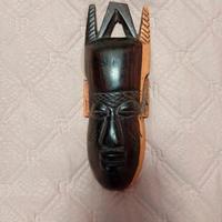 maschera africana in ebano da esposizione 