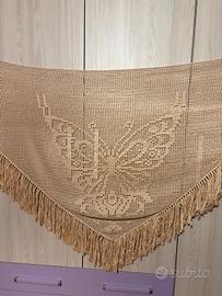 scialle fatto a mano 