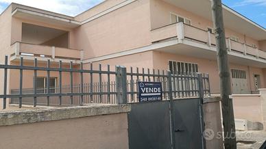 Ruffano - Appartamento+locale