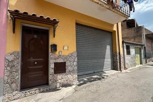 Casa Singola Terra-Tetto con Terrazzino panoramico