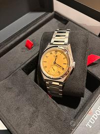 Tudor monarch 09/2026