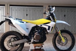 Husqvarna enduro 701 anno 9/2021 km 9.150