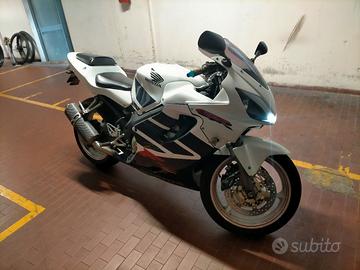 Honda CBR f sport 600