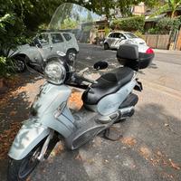 Aprilia Scarabeo 400 light