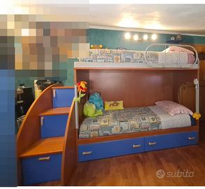 LETTO CASTELLO CON SCALE A CASSETTI  E CASSETTONI