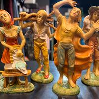 Lotto di 4 statuine presepe da 15cm