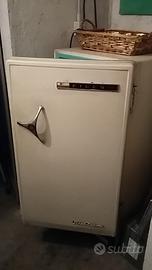 Frigo sottotavolo vintage da sistemare