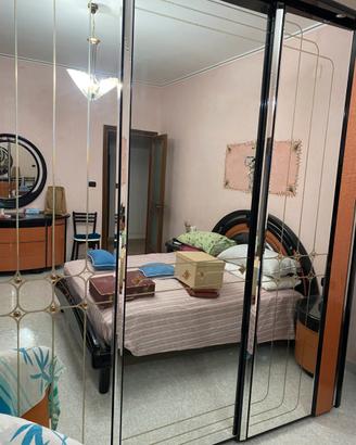 Camera da letto completa praticamente nuova