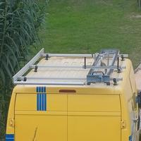 porta pacchi con montascale