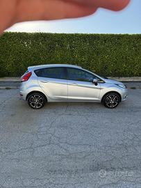 Ford fiesta 1.2 82 cv benzina
