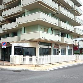 Locale Commerciale adibito a Ristorante Pizzeria