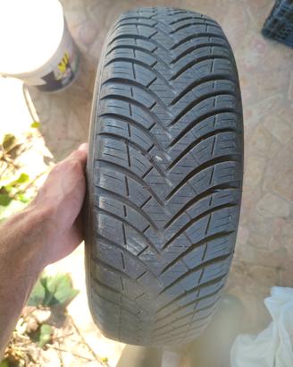 Gomme 4 stagioni 175 65 R14 Yaris