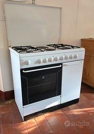 Cucina Combinata K9B11SB(W)/I (Gas + Elettrico)
