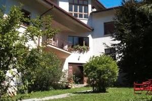 Locatello 80mq con due camere da letto e balcone