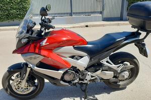 Honda crossrunner X 800
