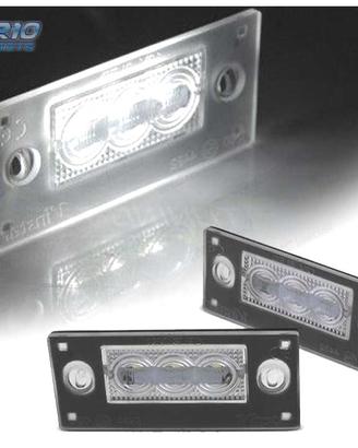 LUCI TARGA AUDI A3 8L 00-03 A4 B5 99-01 AVANT LED