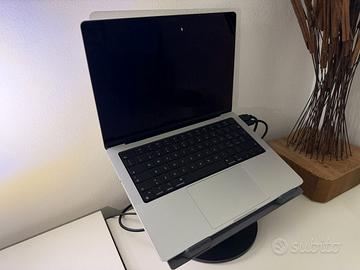 MacBook Pro M4 - 14" - 16/512GB - come nuovo!