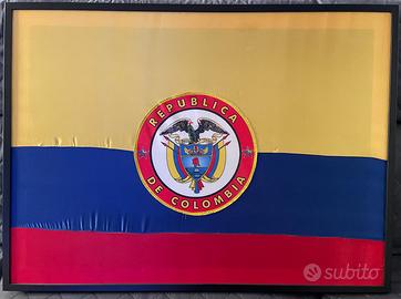 Bandiera COLOMBIA con cornice cm 77,5x57