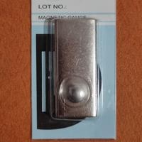 Guida magnetica calamitata per macchina da cucire 