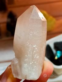 Quarzo Ialino rosato (Madagascar)