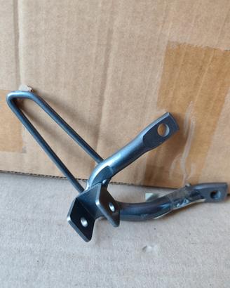 SUPPORTO PEDANA POSTERIORE DESTRA ORIGINALE YAMAHA