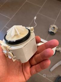 Pompa scarico lavastoviglie Siemens Bosch