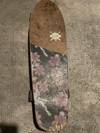 Surf skateboard della globe in cocco