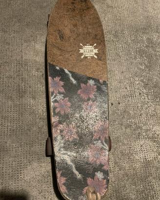 Surf skateboard della globe in cocco