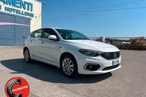 Fiat Tipo 1.6 Mjt ( AUTO CON TESTATA DA FARE )