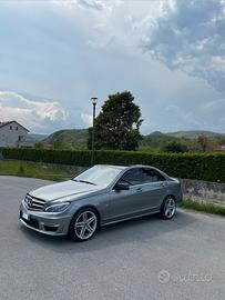 MERCEDES CLASSE C200 amg black