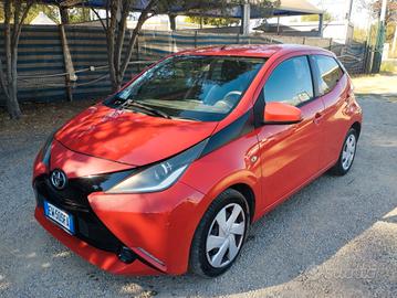 Toyota Aygo 1.0 VVT-i 69 CV 5 porte x-cool