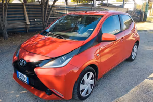 Toyota Aygo 1.0 VVT-i 69 CV 5 porte x-cool