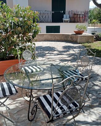 tavolo e sedie ferro battuto